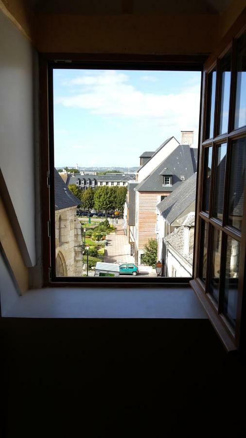 Le Saint Leonard...Il Est Orange Appartement Honfleur Buitenkant foto